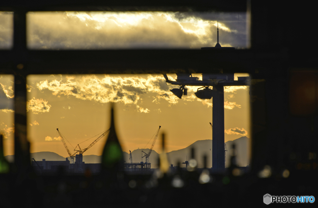冬・夕暮れ・羽田空港----②