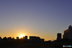 富士の元に沈む夕日