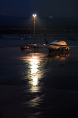 羽田空港は雨だった---④