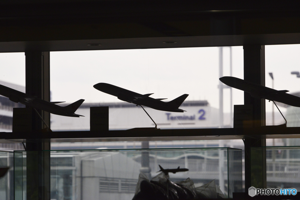 空港の朝----⑧
