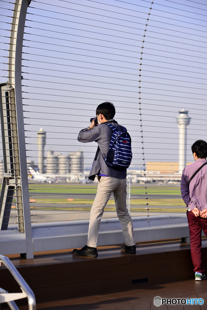 ある日の羽田空港----④