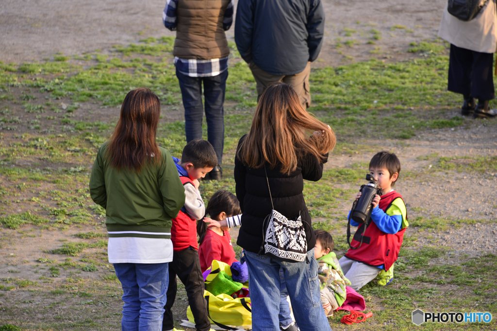 赤い髪のママたち