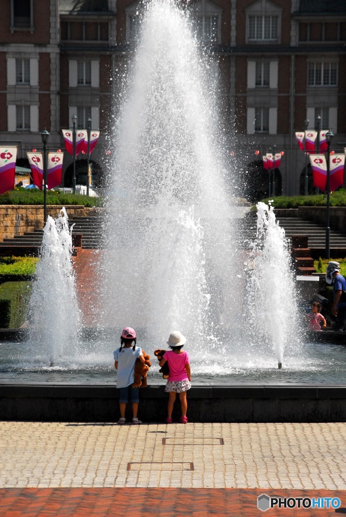 ネェ、スゴイネ！？　ウン、スゴイネ！