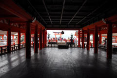広島・厳島神社にて---②