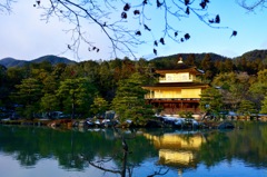 雪化粧落ち金閣寺