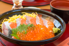 海鮮丼 4