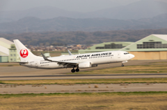 Boeing 737-846