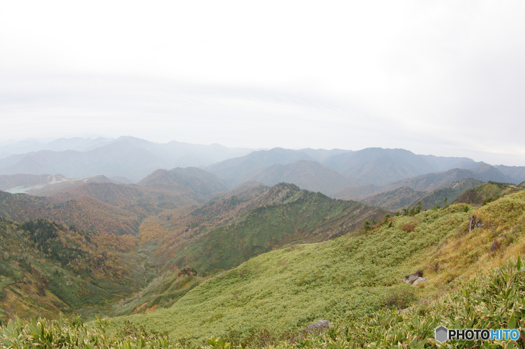 紅葉と山脈①