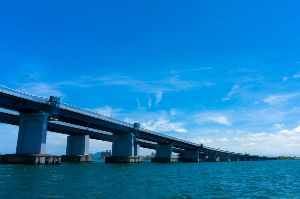 琵琶湖大橋