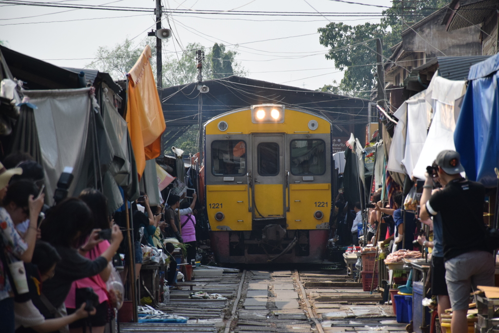 鉄道　市場