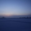氷点下11℃の夜明け前の雪原