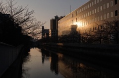 川