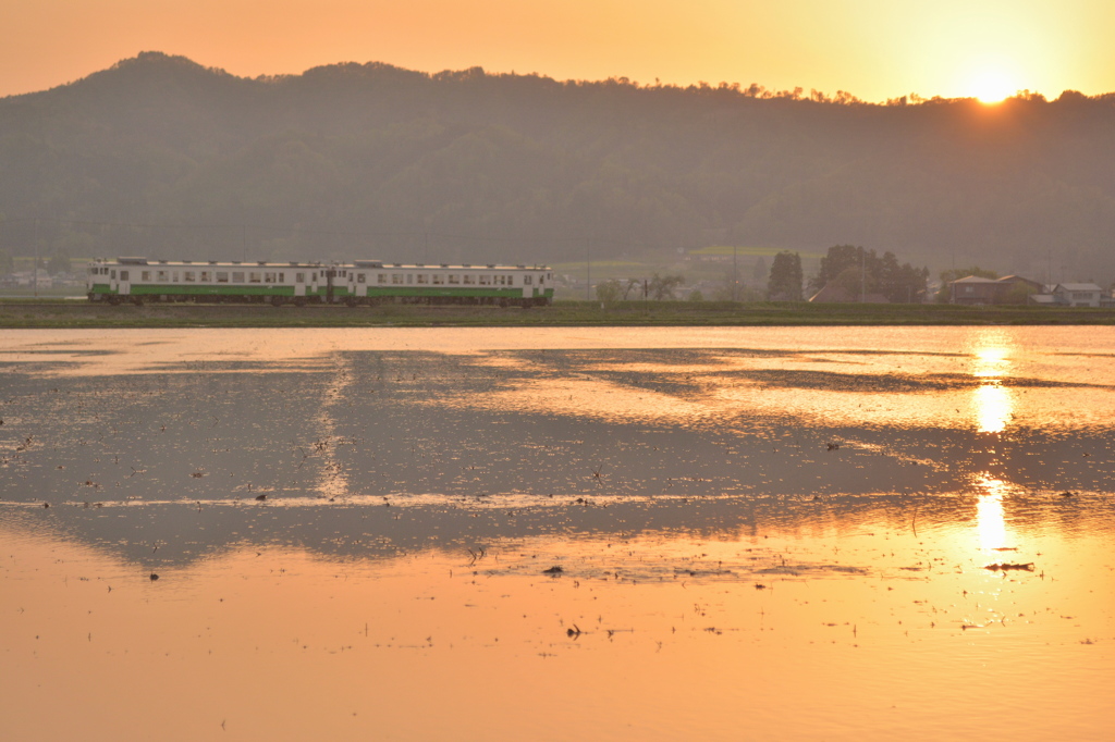 田園の夕暮れ