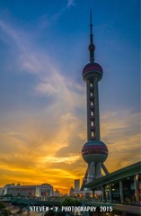 夕焼けの上海テレビ塔