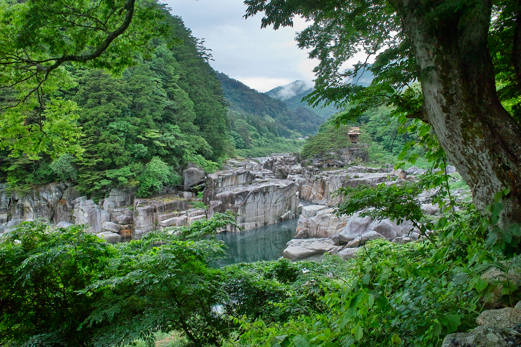 寝覚めの床