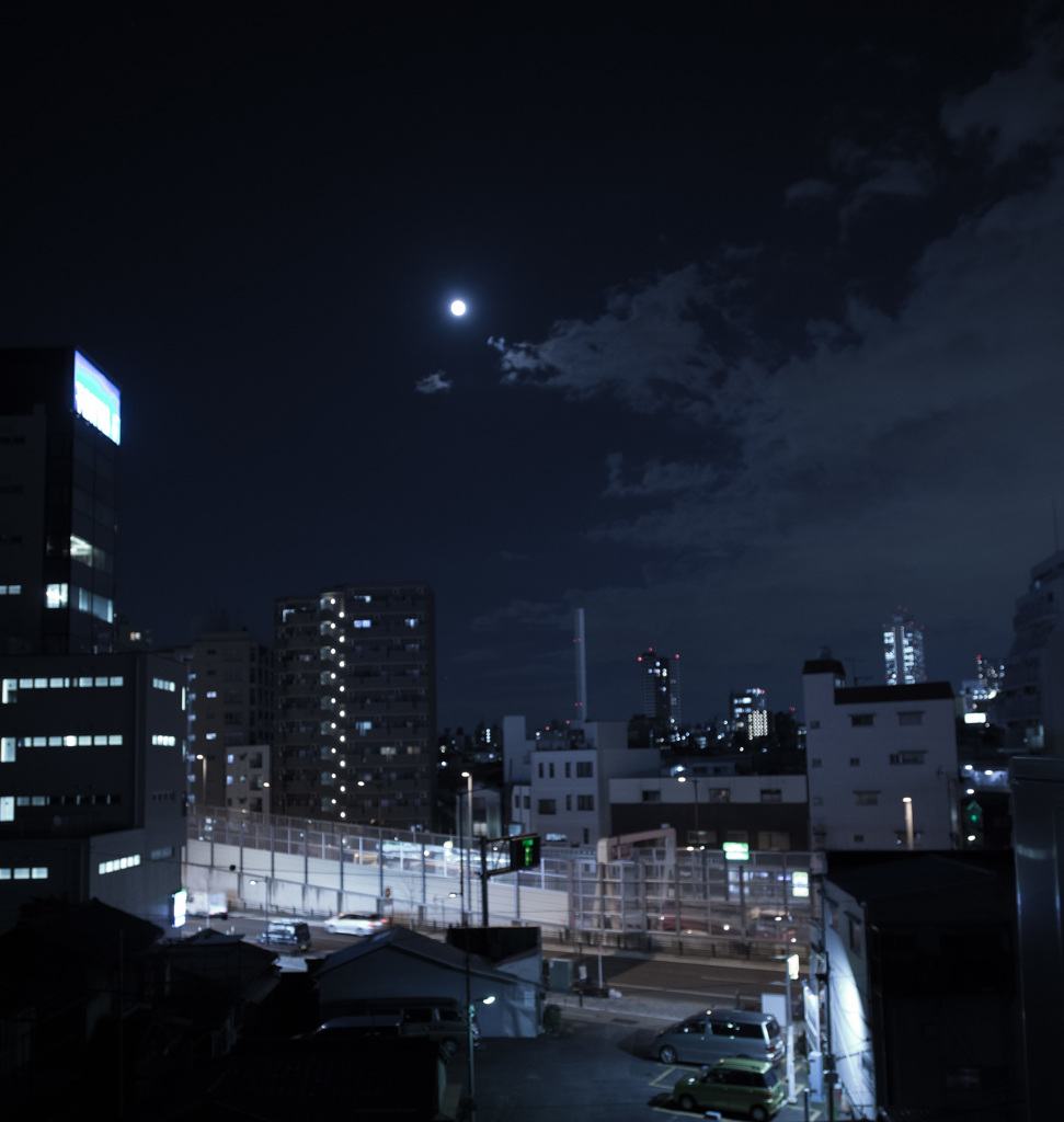 夜空にアンコウ