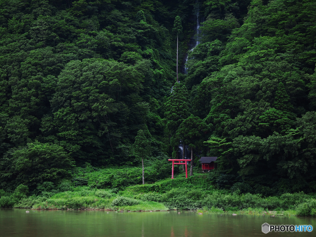 山形県白糸の滝