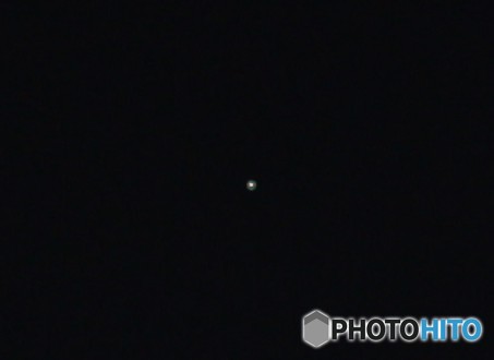 明けの明星を大胆にトリミング