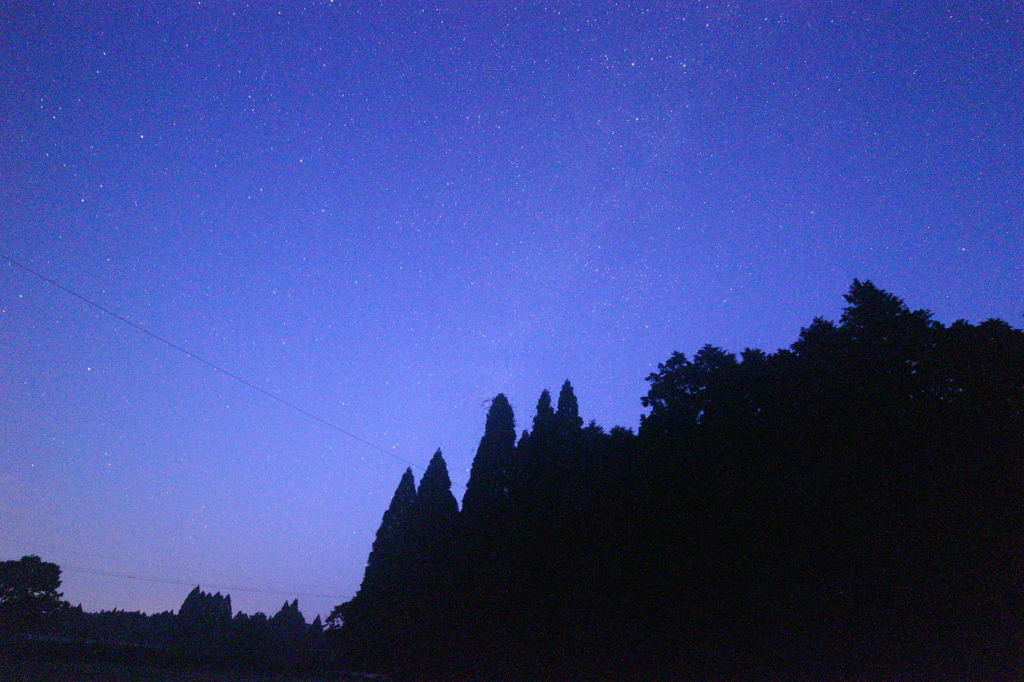 夜明け前の天の川