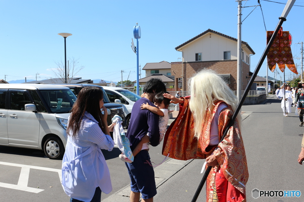 嫌がる子供に無理矢理!!