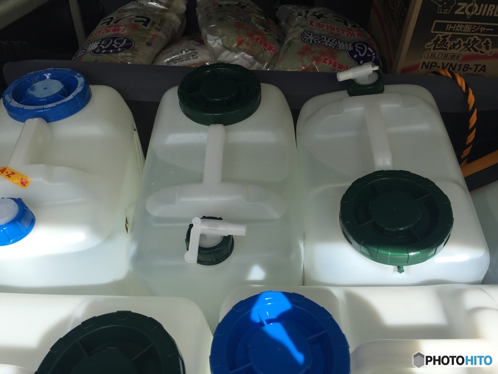 今晩だけでも茶碗一杯のご飯をみんなで