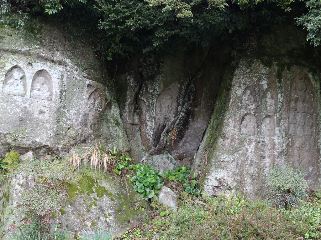 菅原神社磨崖仏