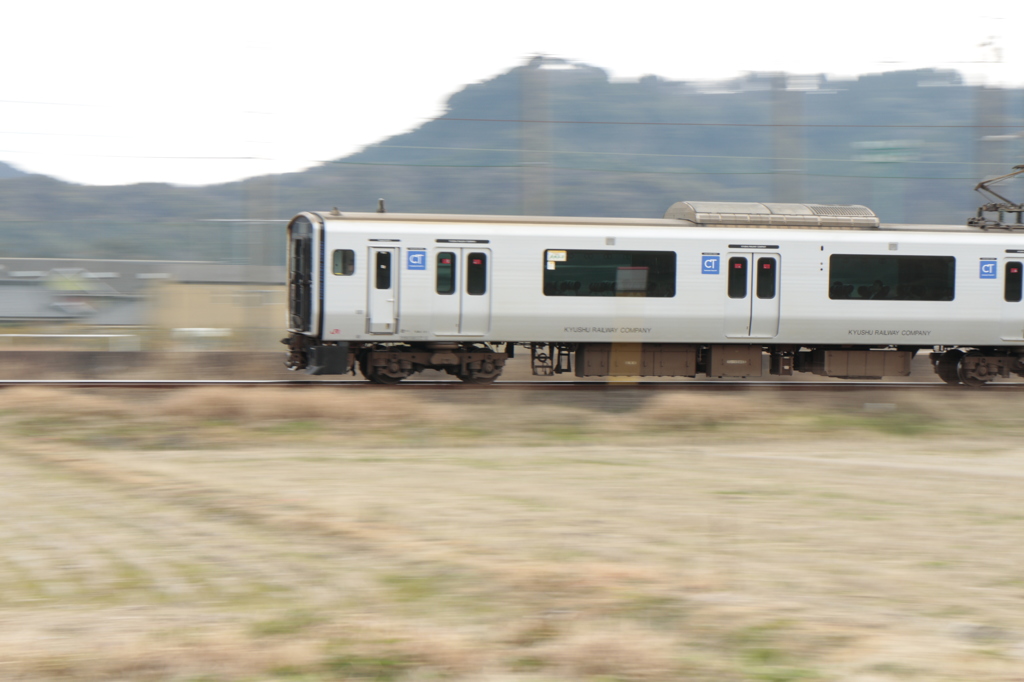 電車の流し撮りに挑戦してみた