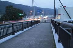 朝の光跡