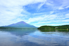 富士山　山中湖にて