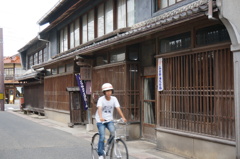 赤瓦・白壁土蔵群