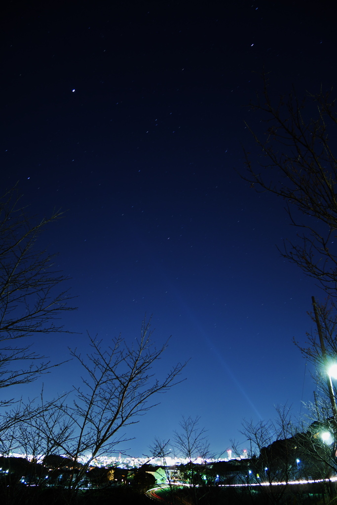 夜景と夜空