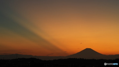 薄明光線の夕景