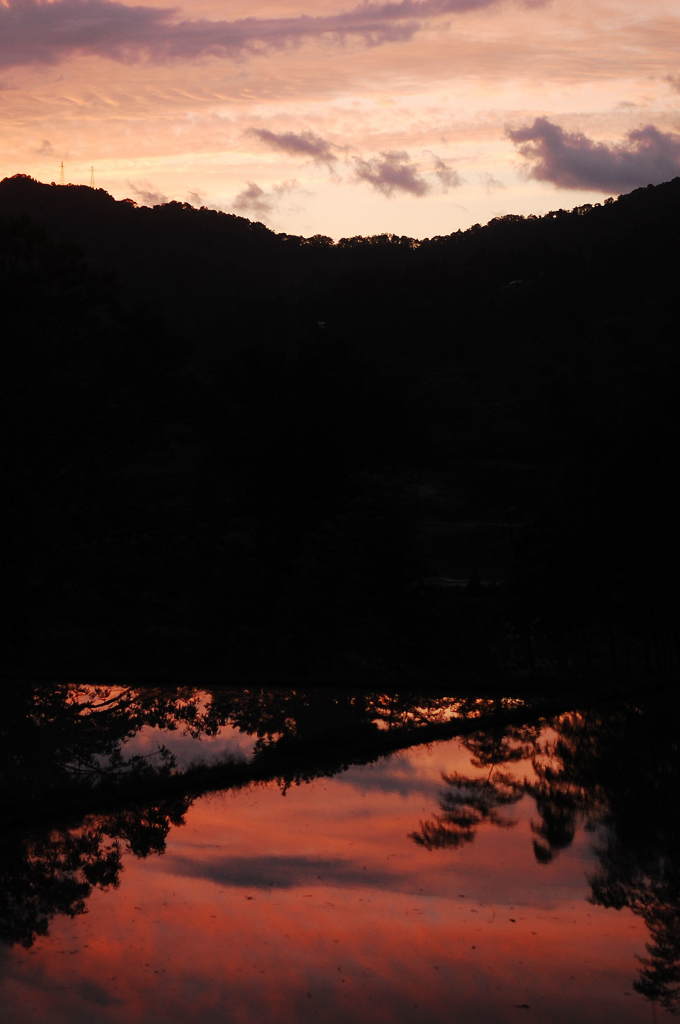 里山の夕暮れ