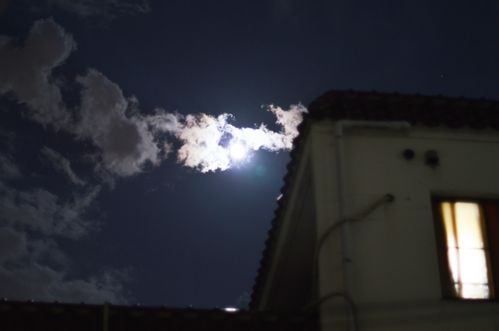 月と雲