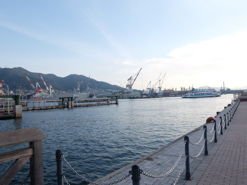 呉港