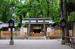 森の中の神社