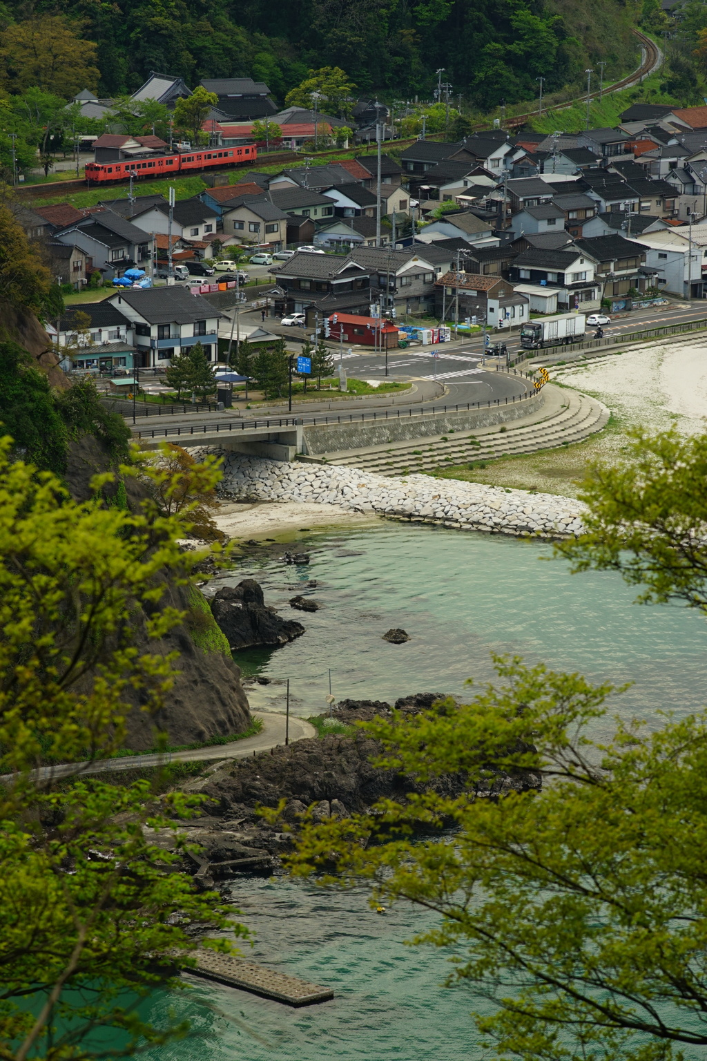 碧い海とタラコ色