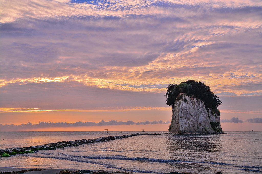 見附島