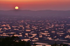 散居村の夕陽