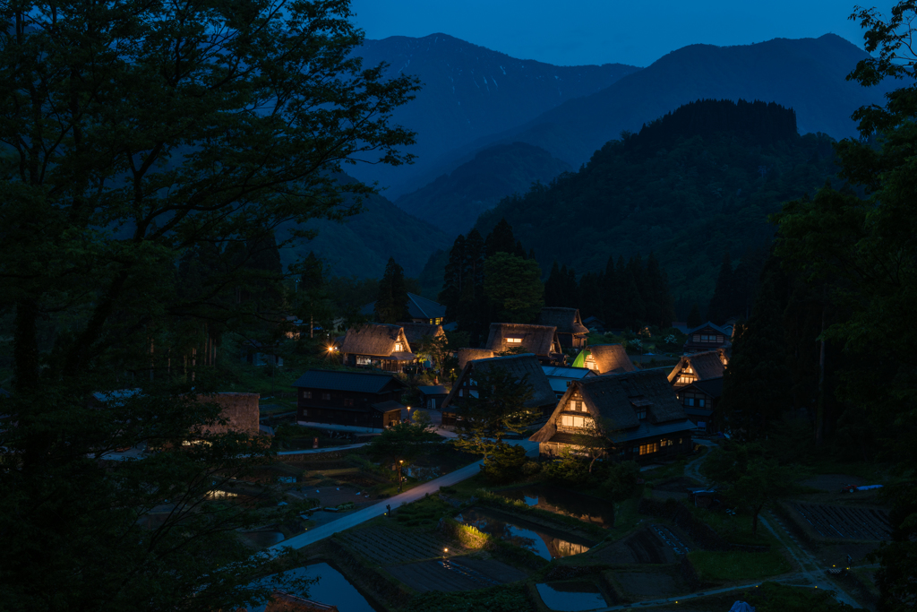 五箇山合掌造りライトアップ