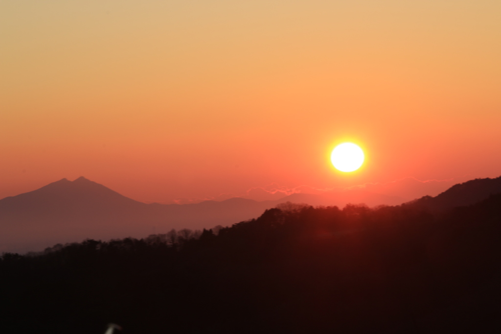 日の出と筑波山1