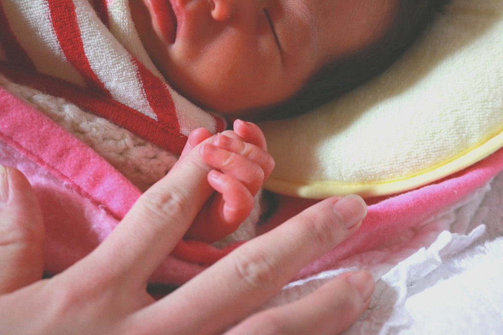 ママと手を繋ごう