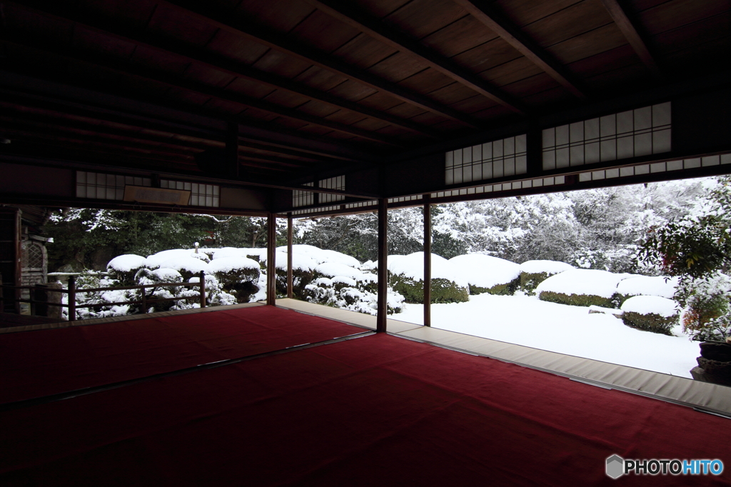 詩仙堂の雪景