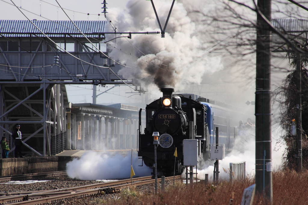 虎姫駅、発車
