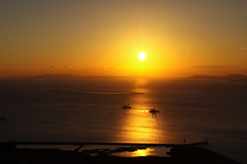 夕陽の道標