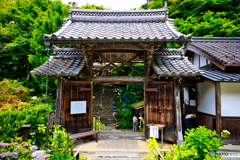 花階段の山門