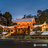 早朝の八坂神社