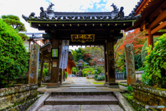 平等寺山門