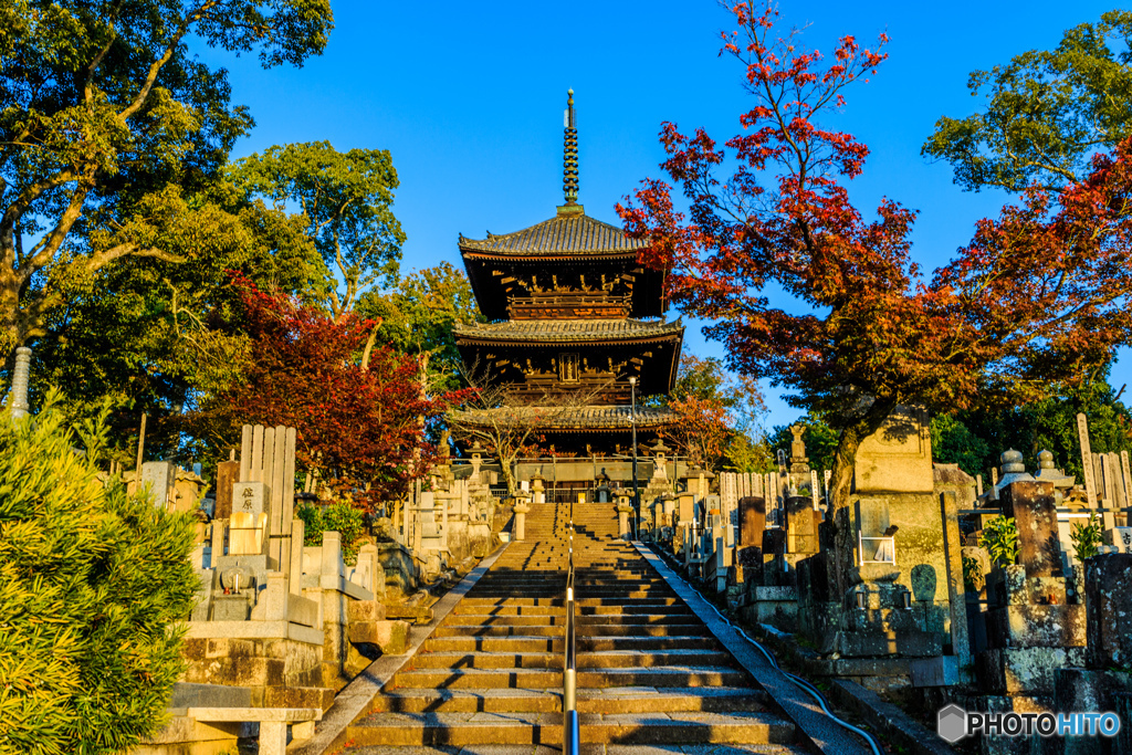 秋光の文殊塔