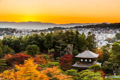 落陽の銀閣寺